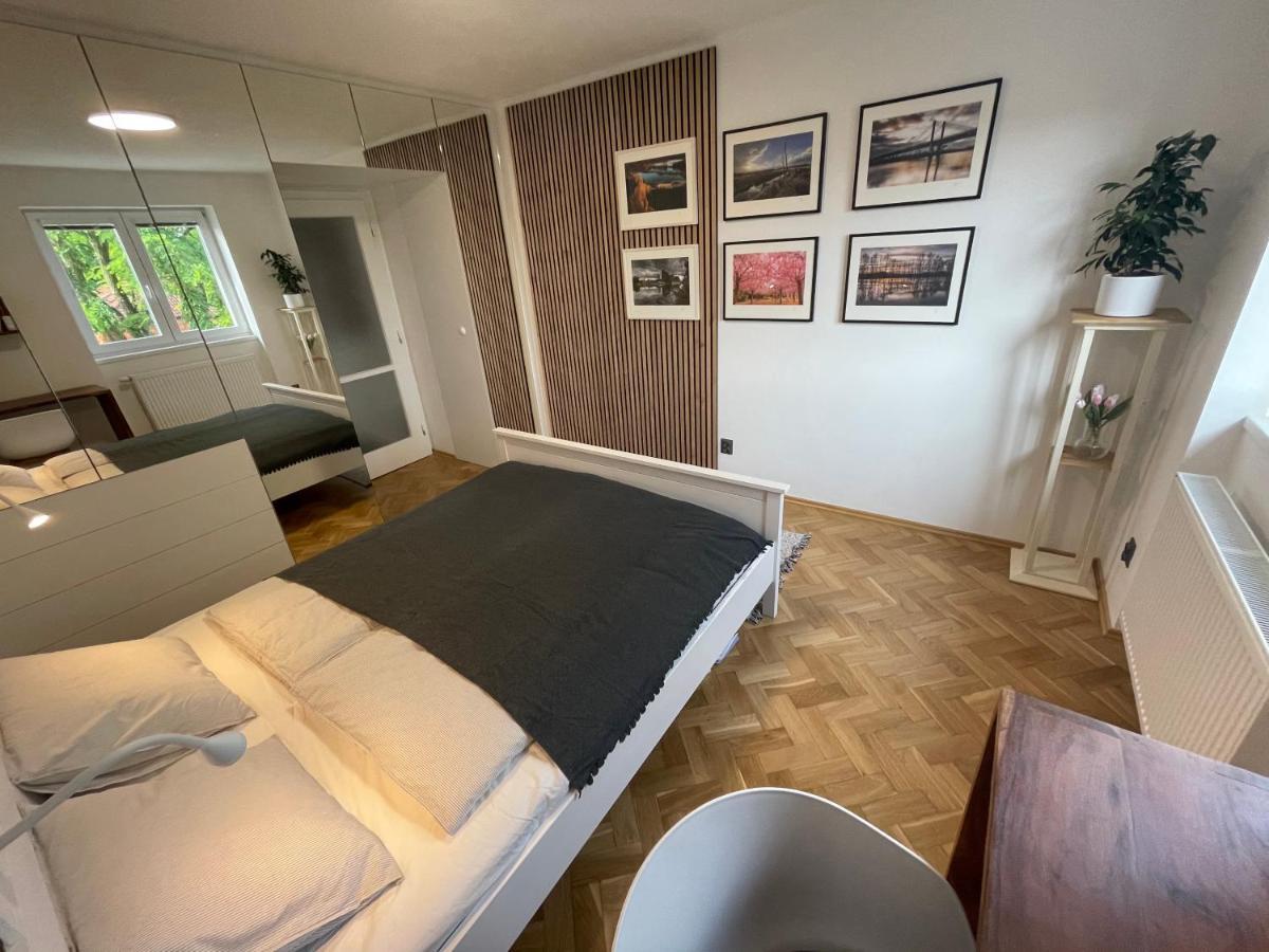 Apartman U Kolonady, ปอดเยบราดิ ภายนอก รูปภาพ