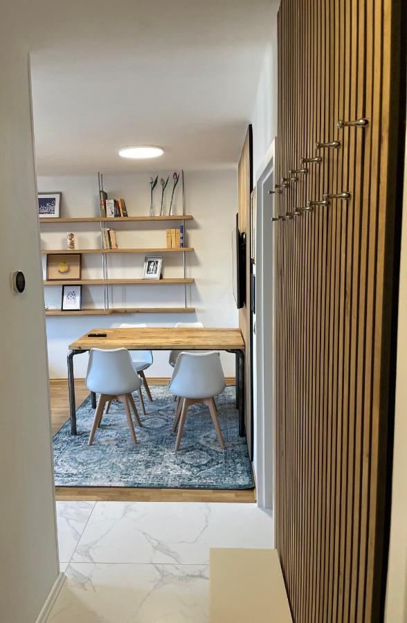 Apartman U Kolonady, ปอดเยบราดิ ภายนอก รูปภาพ