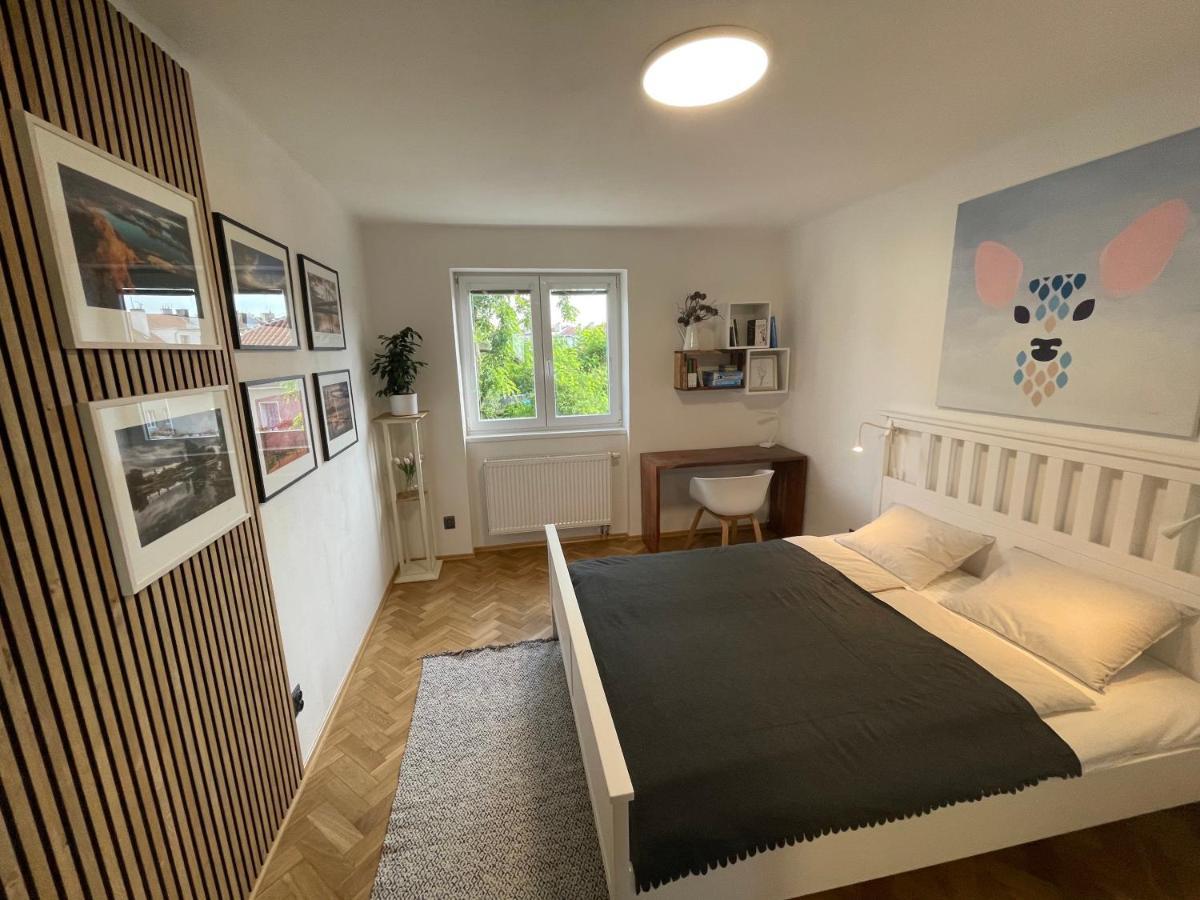 Apartman U Kolonady, ปอดเยบราดิ ภายนอก รูปภาพ