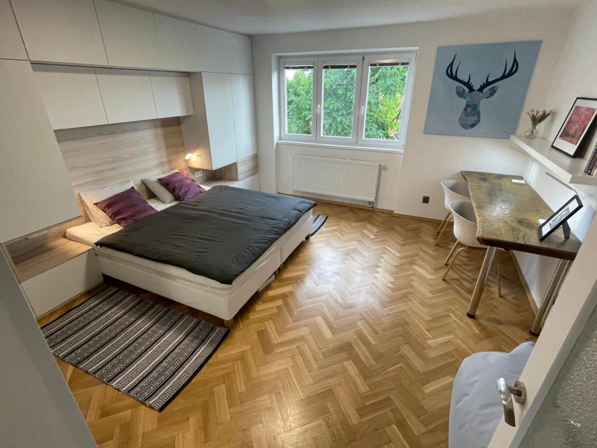 Apartman U Kolonady, ปอดเยบราดิ ภายนอก รูปภาพ